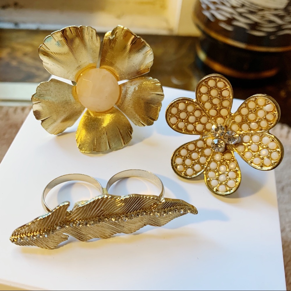 Set Of 5 Rings - Great Oversized Costume Jewelry